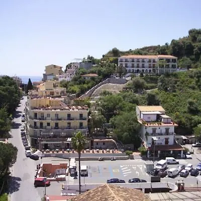 Hotel Villa Bianca Resort タオルミーナ イタリア