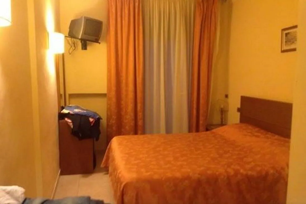 Hotel Villa Bianca Resort タオルミーナ 4*,