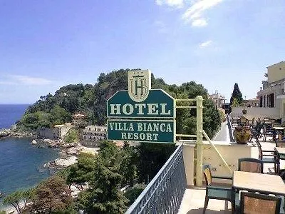 Hotel Villa Bianca Resort タオルミーナ 4*,  イタリア